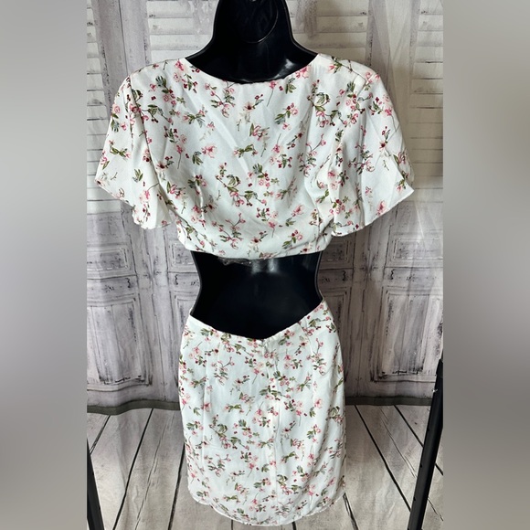 Follow me home dress floral mini dress - Picture 3 of 9